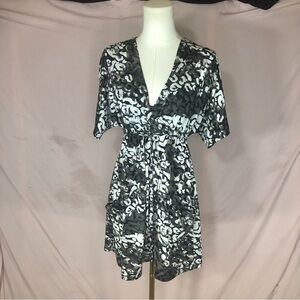 Women Black, White Printed Top Dress Swimsuit Coverup Semi Sheer Size Small Med